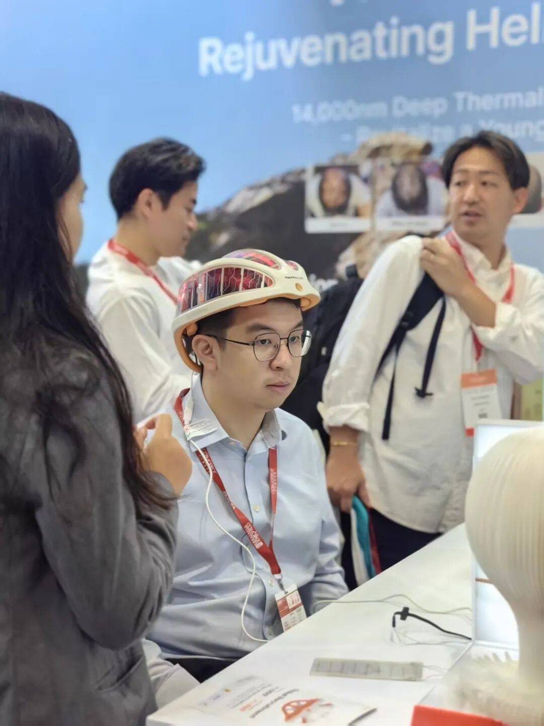 2025年亚太美容展“流量之王”：渲美的吸睛个护仪器产品实力破圈