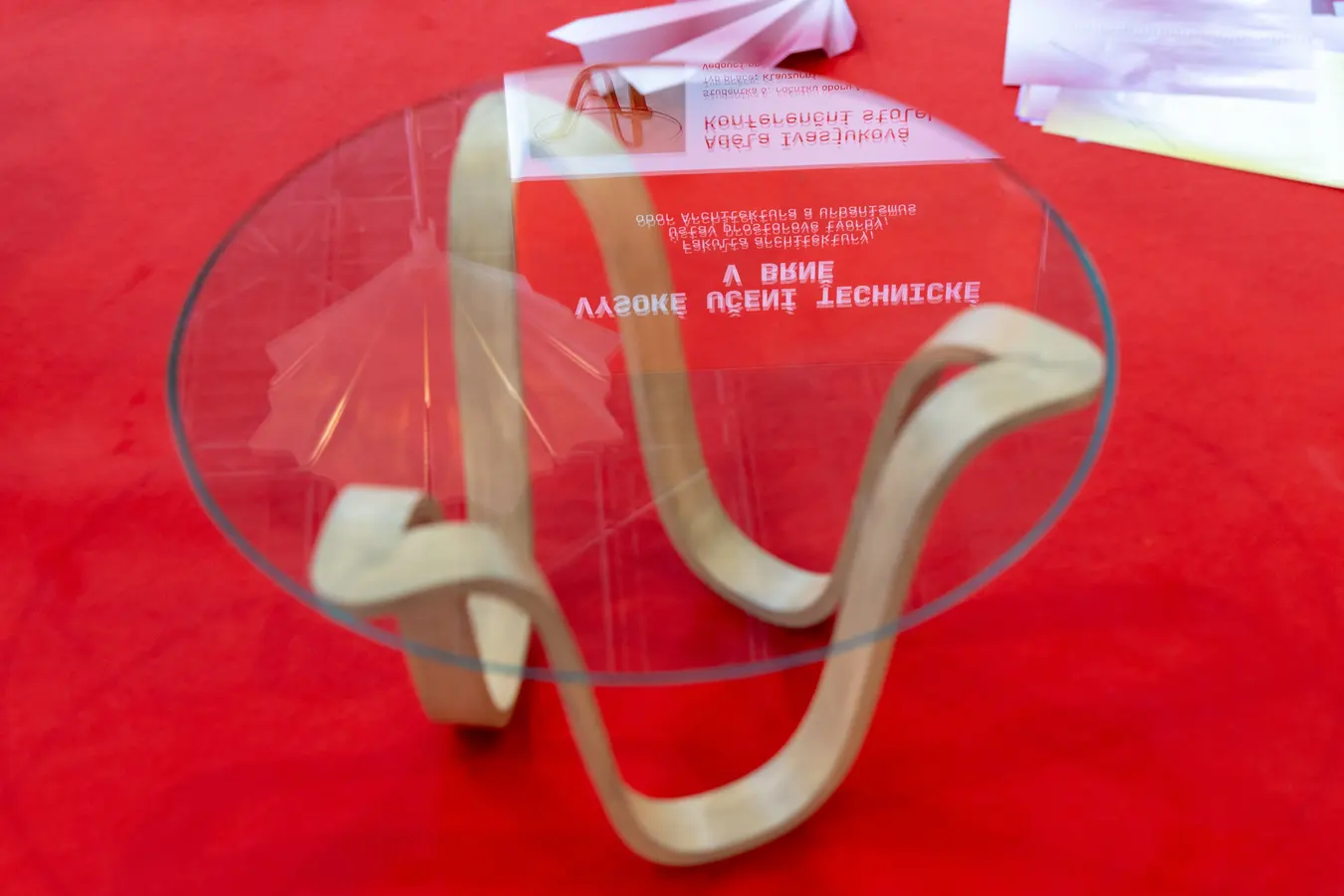 捷克布尔诺国际家具及家居用品展览会：MOBITEX 2025青年设计师作品展荣获五项大奖