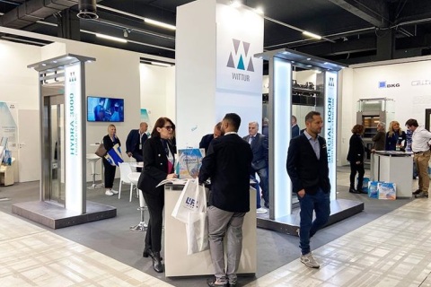 乌兹别克斯坦电梯展览会展会现场图片