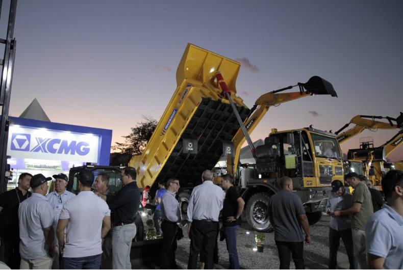 2025第36届巴西卡舒埃鲁国际石材展览会落下帷幕，并宣布2026年展会日期