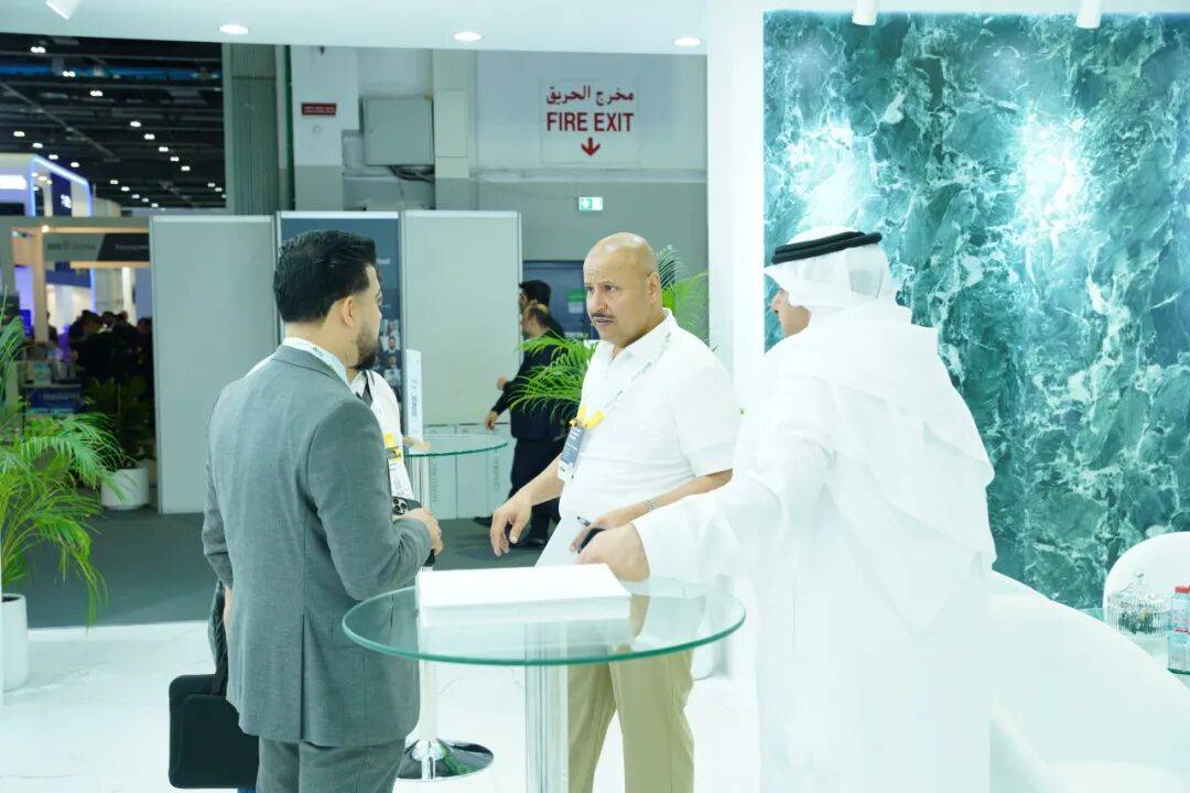 L&D唯美陶瓷亮相2025年第46届迪拜五大行业展