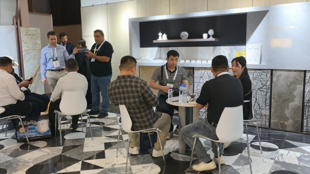 城市发展 与荣同行 | 汉荣石业参展迪拜五大行业展（The Big 5 Dubai 2025）圆满落幕！