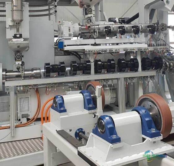 更灵活、更高效、更易用：首套100%博伊克自主制造的缠绕管生产线问世