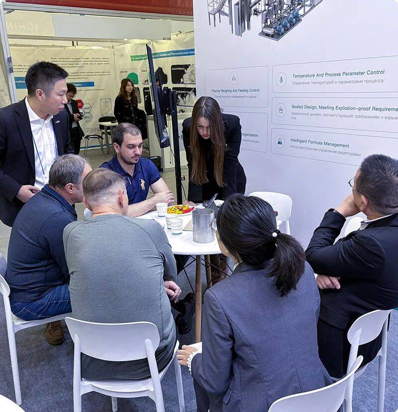 镇田机械参展KHIMIA 2025 进行时|莫斯科展会的温情，源于每一次专业的深度共鸣