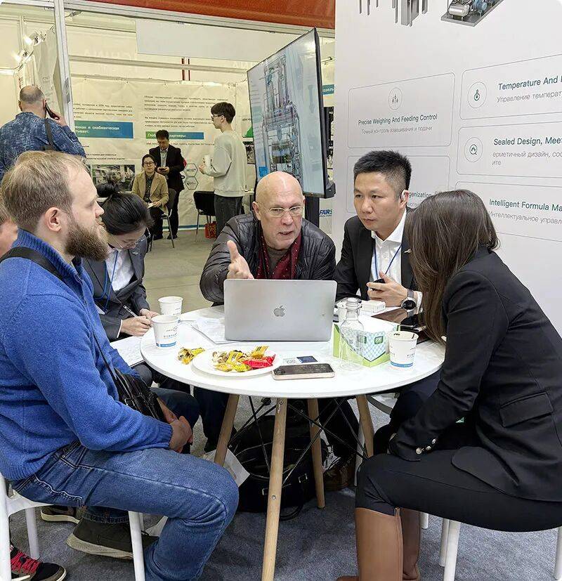 镇田机械参展KHIMIA 2025 进行时|莫斯科展会的温情，源于每一次专业的深度共鸣