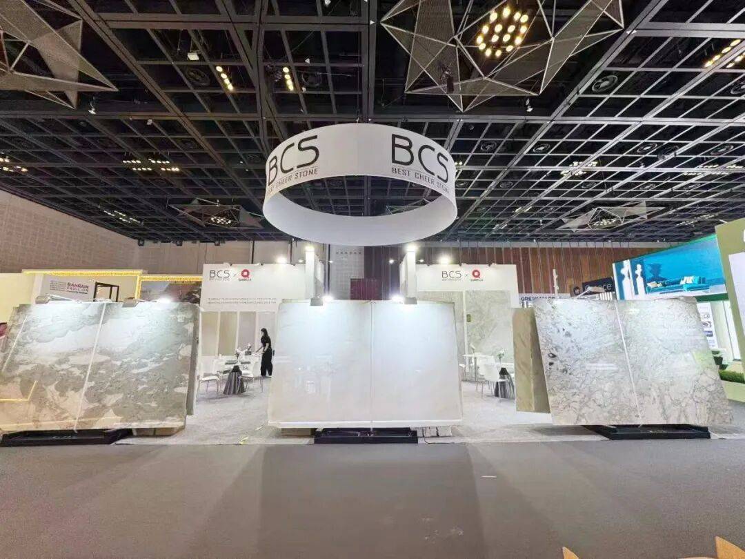 2025年迪拜五大行业展完美落幕，高时石材集团皇家白玉与Quarella人造石惊艳亮相！