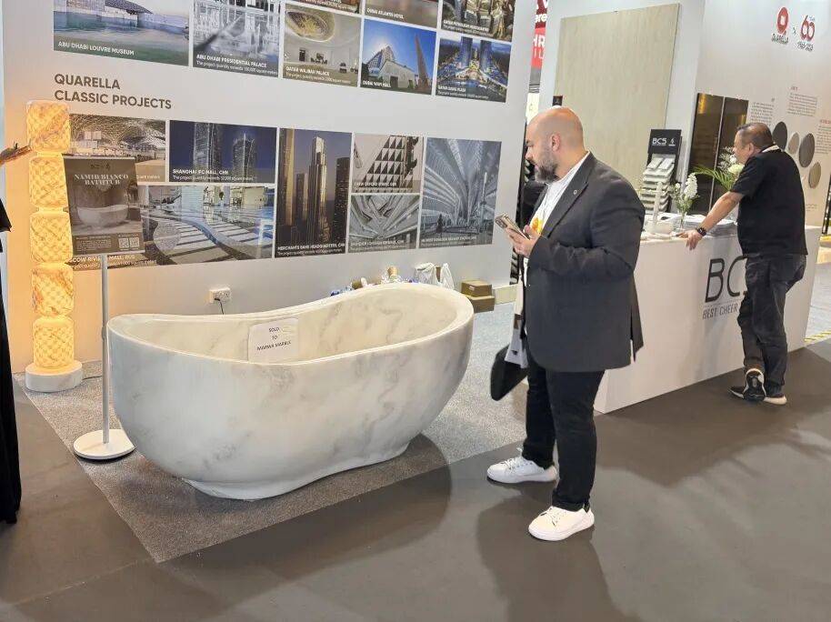 2025年迪拜五大行业展完美落幕，高时石材集团皇家白玉与Quarella人造石惊艳亮相！