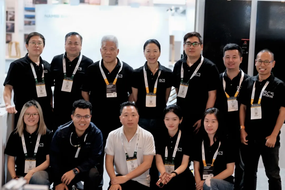 2025年迪拜五大行业展完美落幕，高时石材集团皇家白玉与Quarella人造石惊艳亮相！