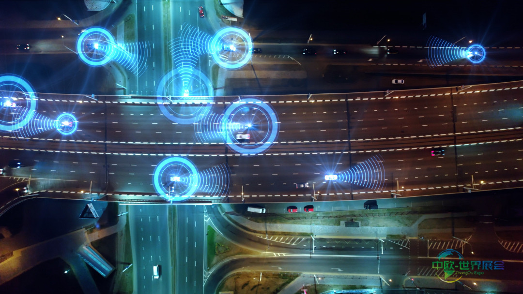 联网车辆向DFRS生态系统发送安全相关交通信息