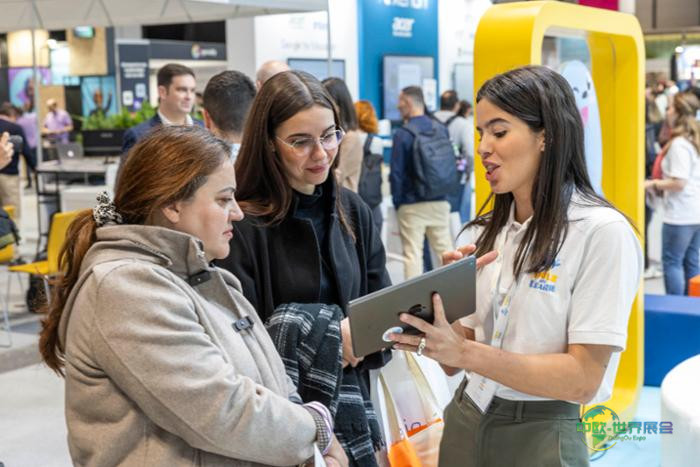 SIMO教育展现场图片